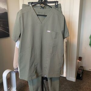 Figs Moss Scrub Set (V-Neck short sleeve top and Jogger bottoms)